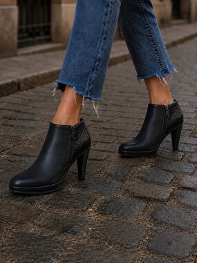 FLEXI Black Leather High-Heel Ankle Booties Sz 9 Quality Trusted Brand Feminine🔥